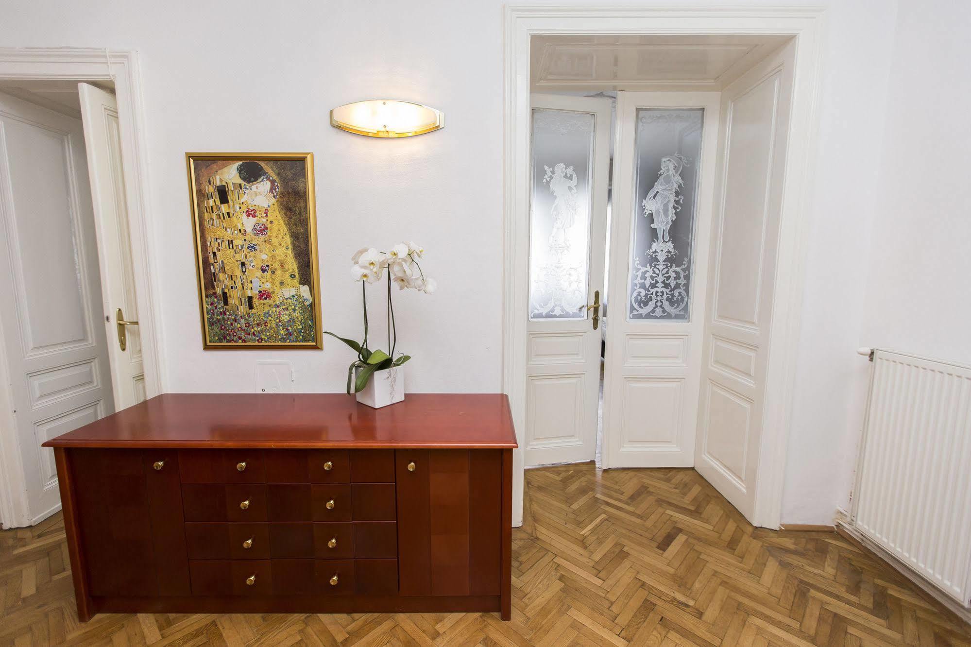 Carlton Opera Hotel Vienna Luaran gambar