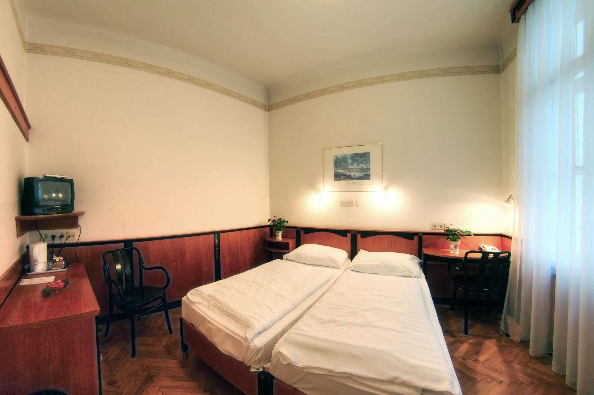 Carlton Opera Hotel Vienna Luaran gambar