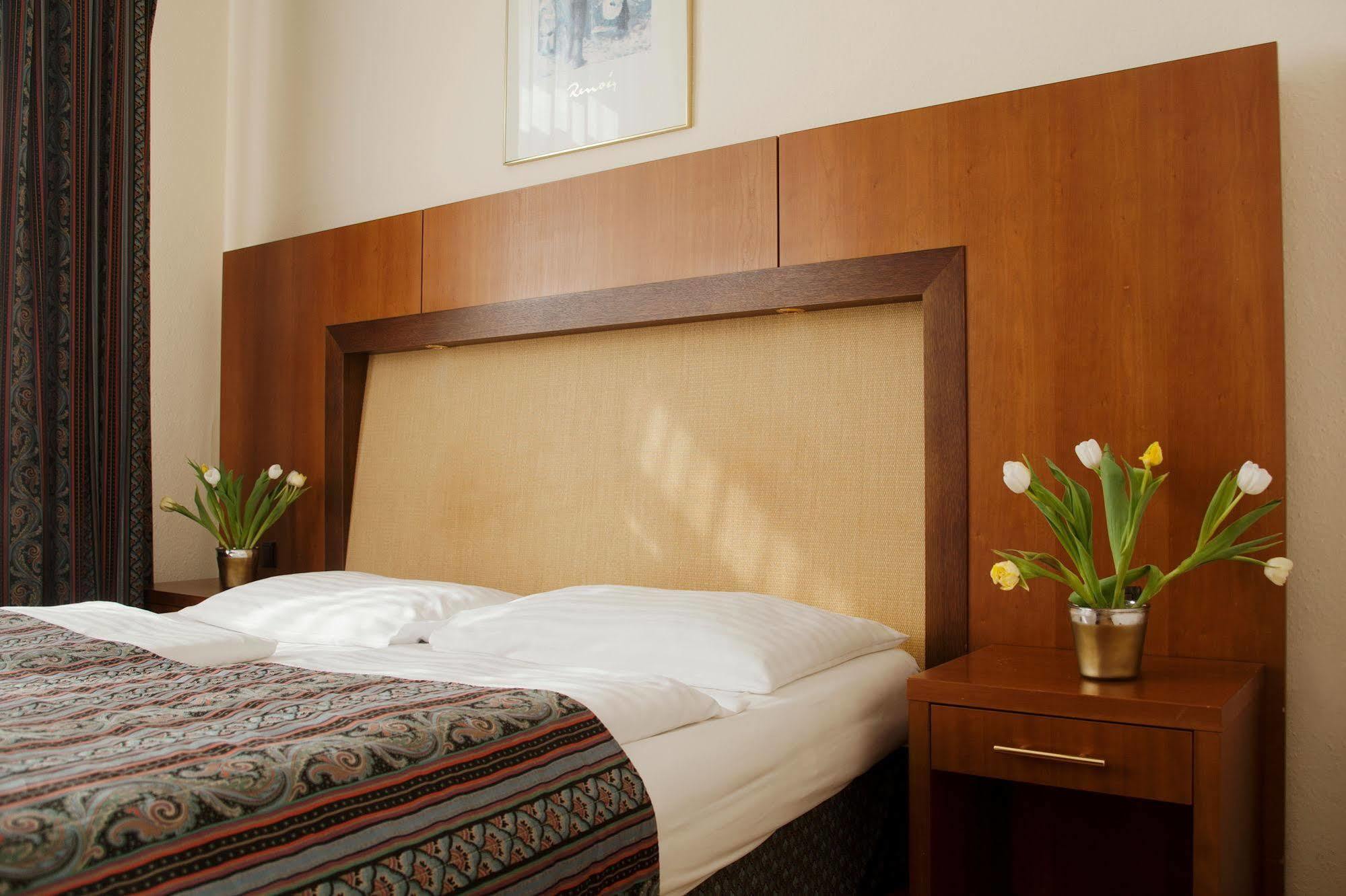 Carlton Opera Hotel Vienna Luaran gambar